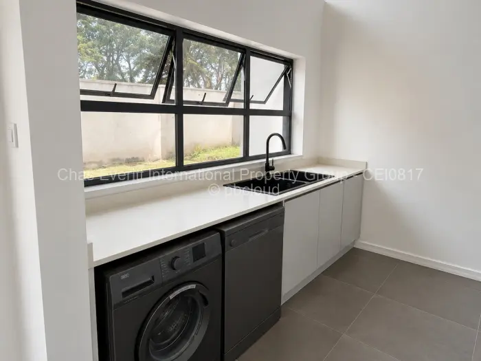 Townhouse/Cluster for Sale in Pomona, Harare