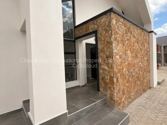 Townhouse/Cluster for Sale in Pomona, Harare