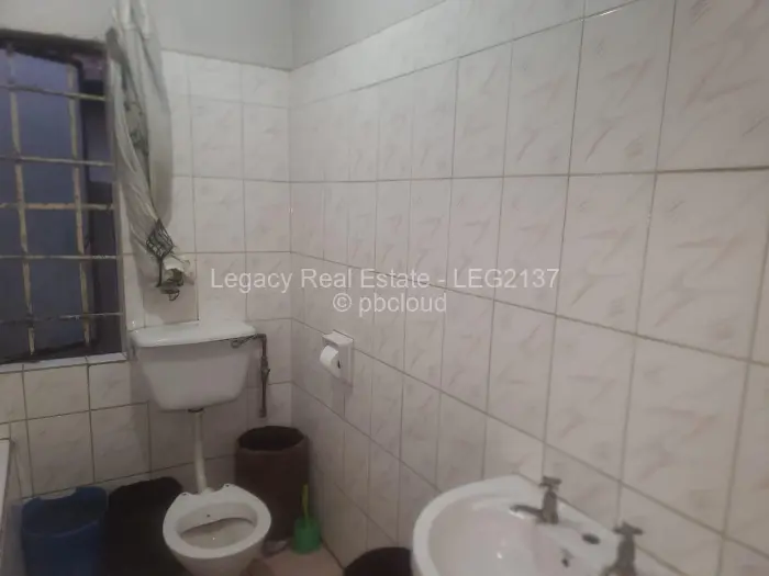 4 Bedroom House for Sale in Budiriro, Harare
