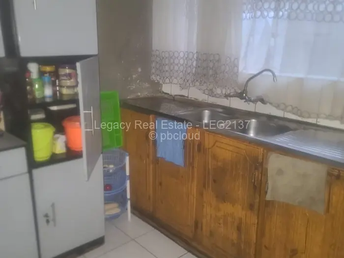 4 Bedroom House for Sale in Budiriro, Harare