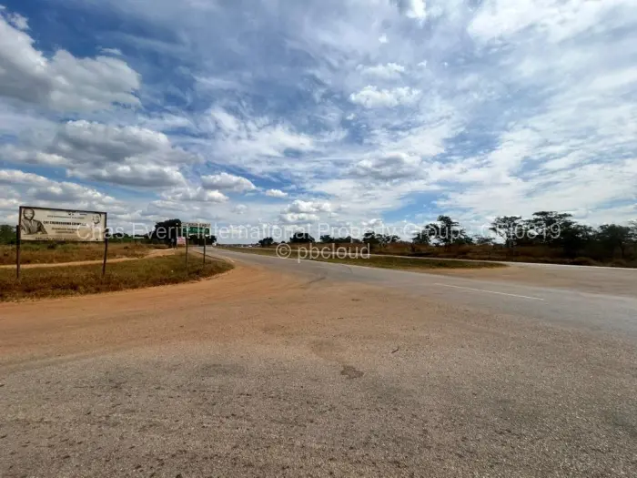 Commercial Stand for Sale in Norton, Norton