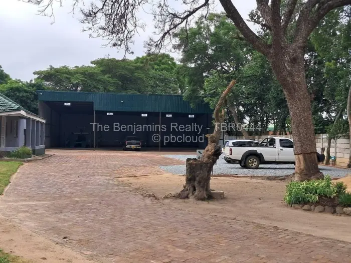 2 Bedroom House for Sale in Greendale, Harare