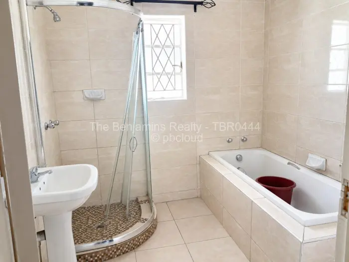 2 Bedroom House for Sale in Greendale, Harare