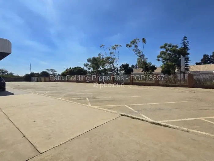 Warehouse/Industrial for Sale in Kwekwe, Kwekwe