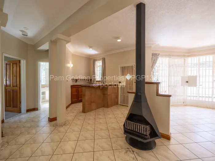 4 Bedroom House for Sale in Emerald Hill, Harare