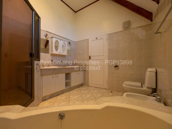 4 Bedroom House for Sale in Emerald Hill, Harare