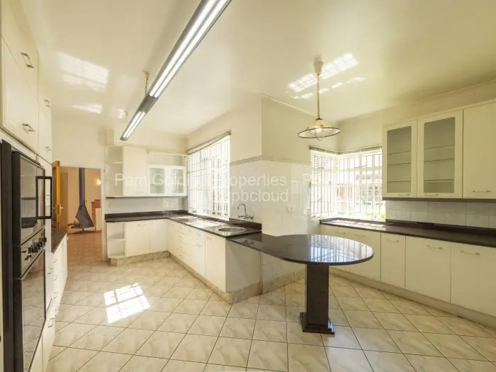 4 Bedroom House for Sale in Emerald Hill, Harare