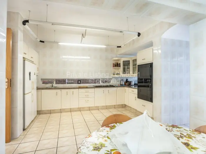Townhouse/Cluster for Sale in Newlands, Harare