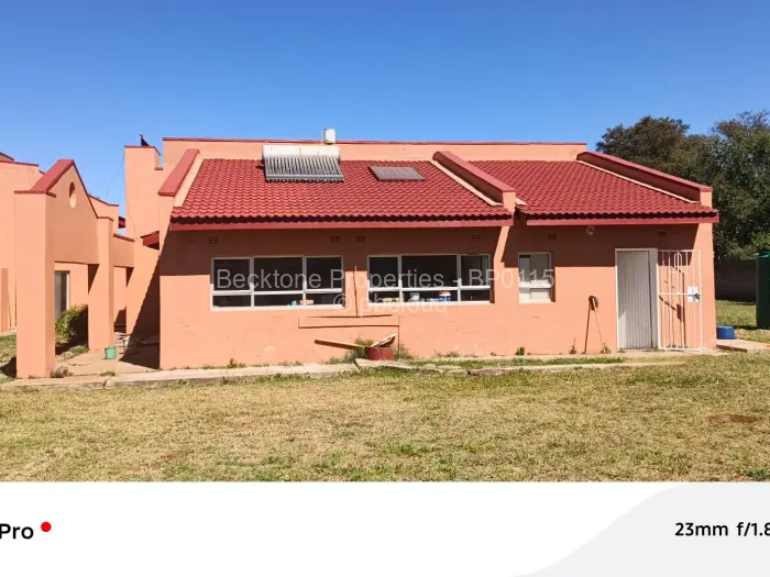 4 Bedroom House for Sale in Parklands, Bulawayo