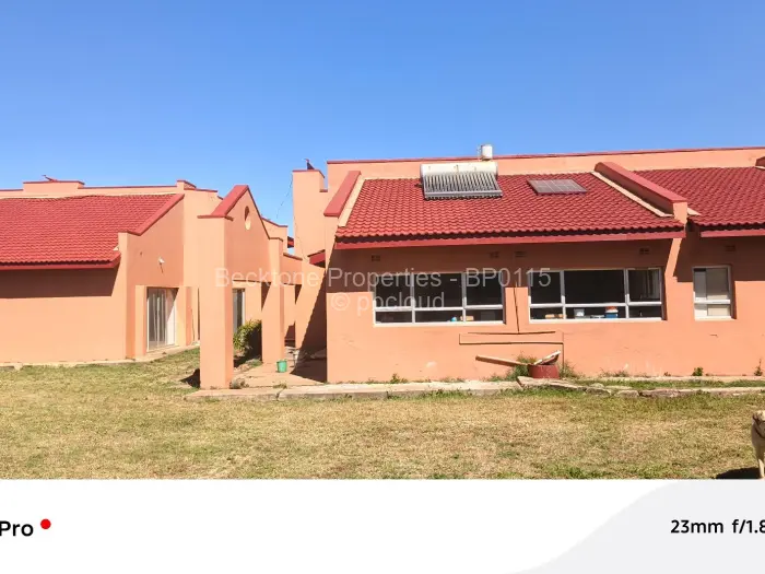 4 Bedroom House for Sale in Parklands, Bulawayo