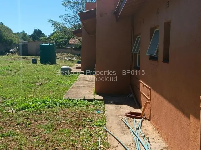 4 Bedroom House for Sale in Parklands, Bulawayo
