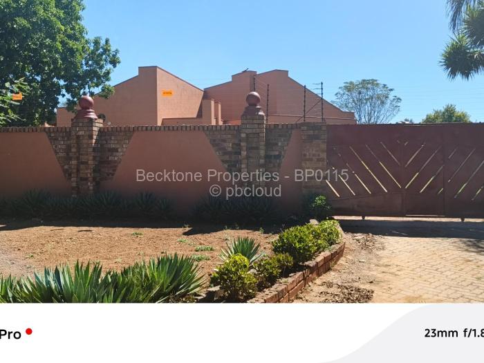 4 Bedroom House for Sale in Parklands, Bulawayo