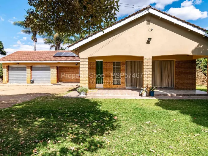 4 Bedroom House for Sale in Borrowdale West, Harare
