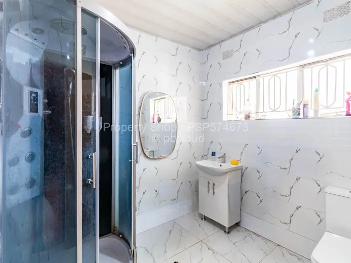 4 Bedroom House for Sale in Borrowdale West, Harare
