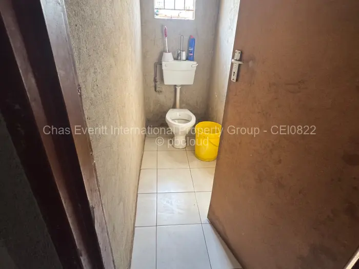 4 Bedroom House for Sale in Chitungwiza, Chitungwiza