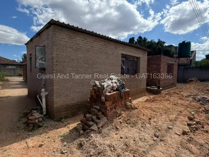 House for Sale in Zimre Park, Harare