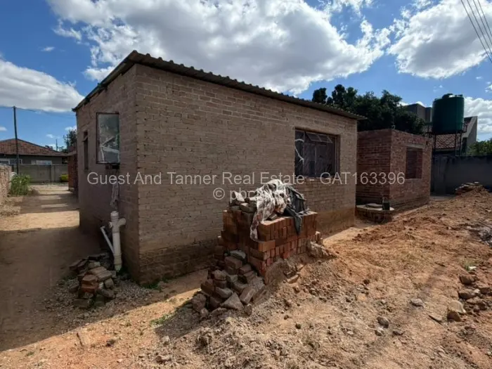 House for Sale in Zimre Park, Harare
