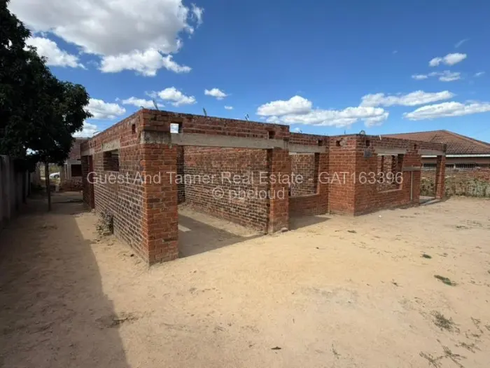 House for Sale in Zimre Park, Harare