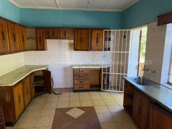 3 Bedroom House for Sale in Tegela, Bulawayo