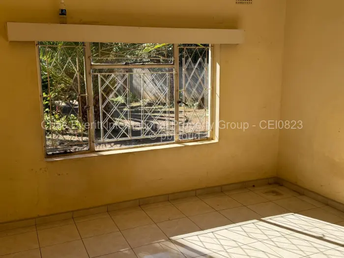 3 Bedroom House for Sale in Tegela, Bulawayo