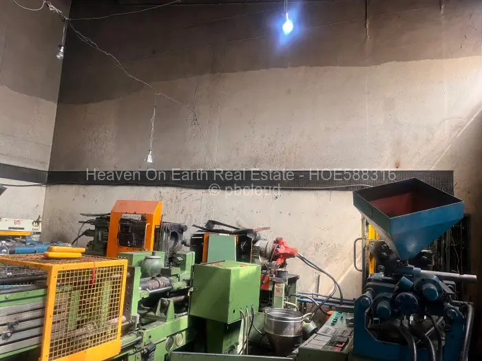 Warehouse/Industrial to Rent in Southerton, Harare