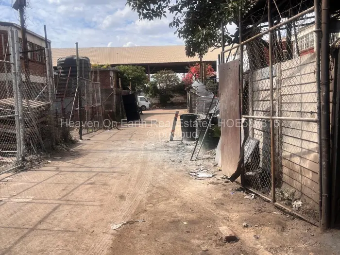 Warehouse/Industrial to Rent in Southerton, Harare