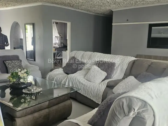 3 Bedroom Cottage/Garden Flat for Sale in Sunridge, Harare