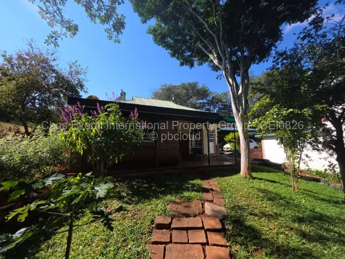 Townhouse/Cluster for Sale in Suburbs, Bulawayo