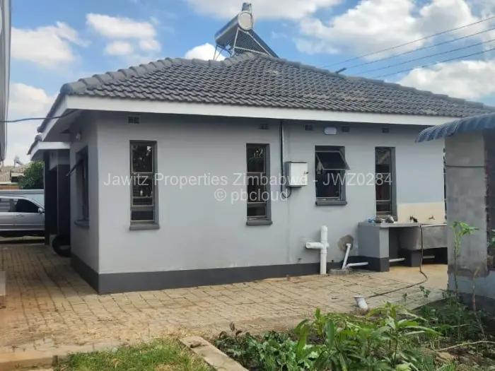 5 Bedroom House for Sale in Sandton Park, Harare