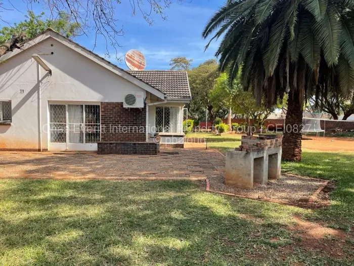 4 Bedroom House for Sale in Ilanda, Bulawayo