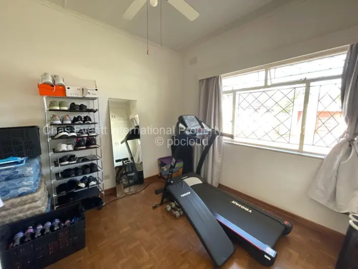 4 Bedroom House for Sale in Ilanda, Bulawayo