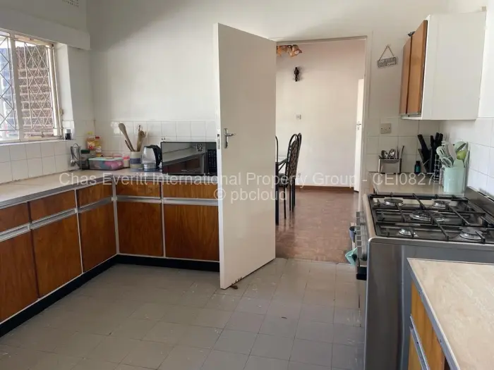 4 Bedroom House for Sale in Ilanda, Bulawayo