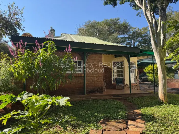 Townhouse/Cluster for Sale in Suburbs, Bulawayo