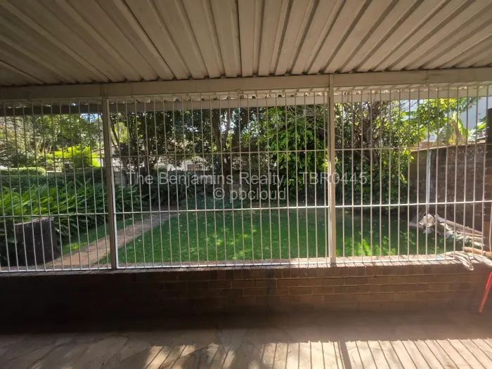 2 Bedroom Cottage/Garden Flat to Rent in Avondale, Harare