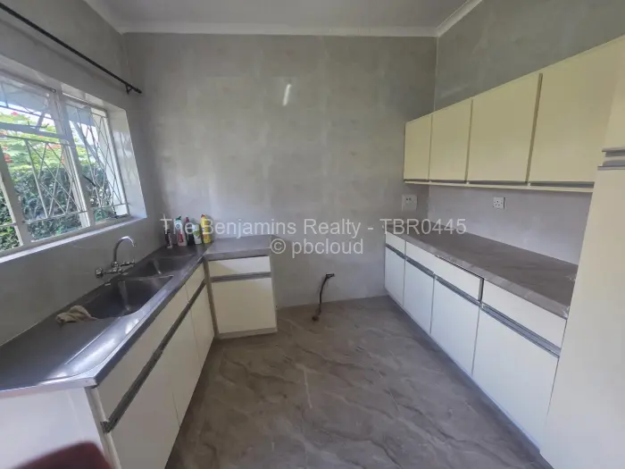 2 Bedroom Cottage/Garden Flat to Rent in Avondale, Harare