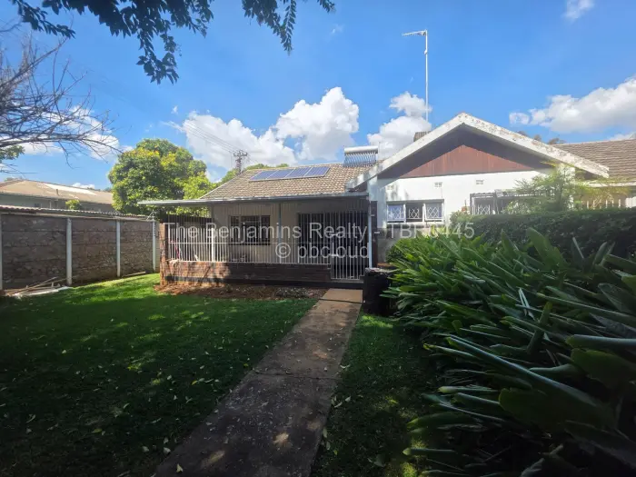 2 Bedroom Cottage/Garden Flat to Rent in Avondale, Harare