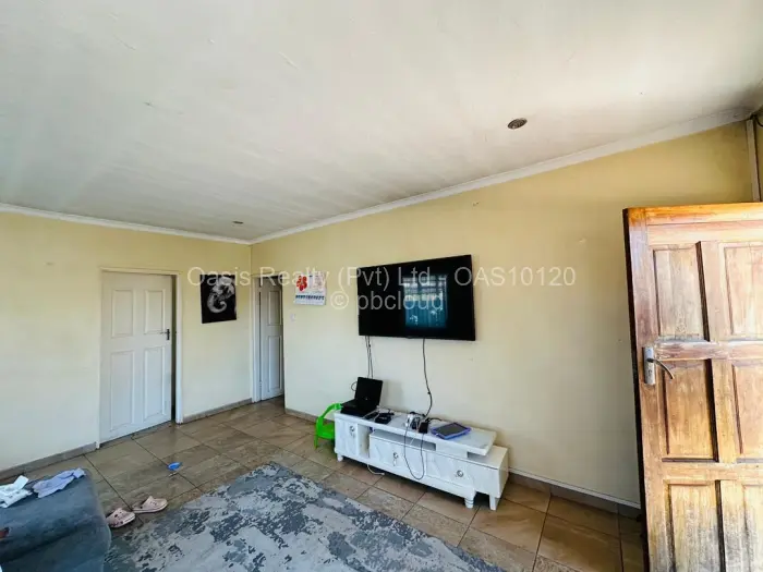 3 Bedroom House to Rent in Highfield, Harare