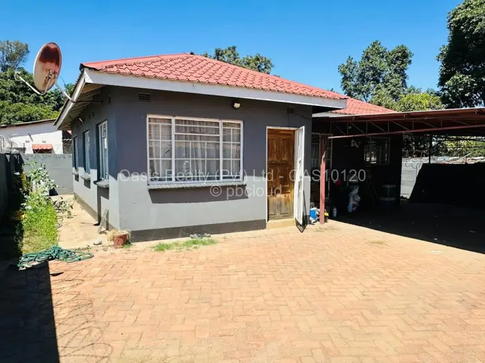 3 Bedroom House to Rent in Highfield, Harare