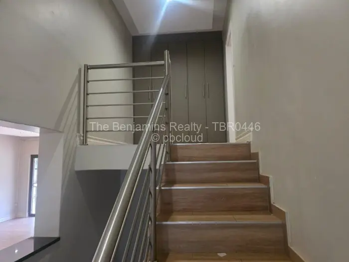 7 Bedroom House to Rent in Colne Valley, Harare