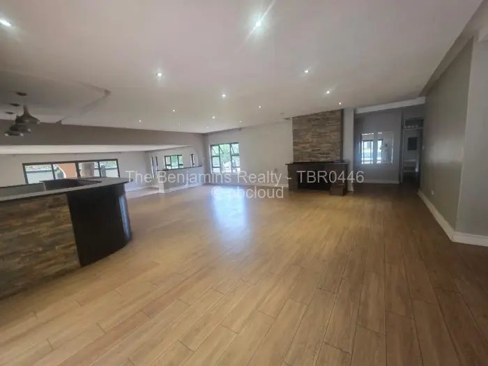 7 Bedroom House to Rent in Colne Valley, Harare