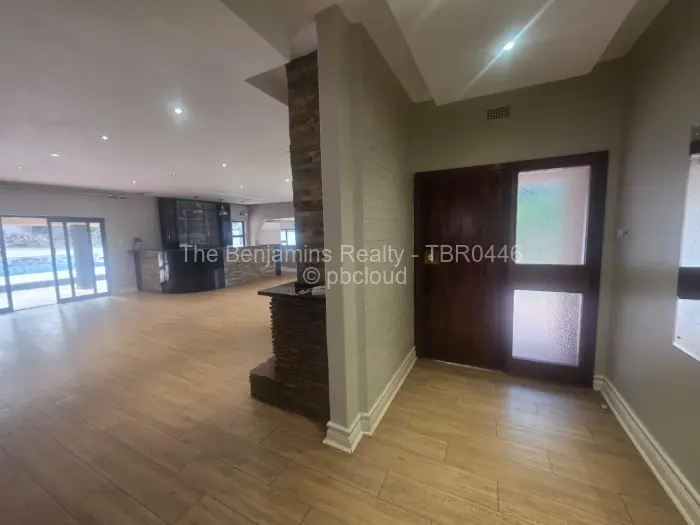 7 Bedroom House to Rent in Colne Valley, Harare