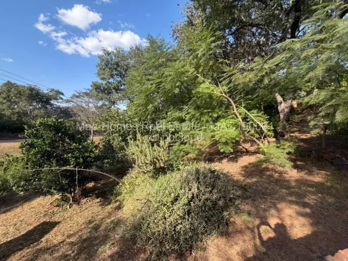 6 Bedroom House for Sale in Shawasha Hills, Harare