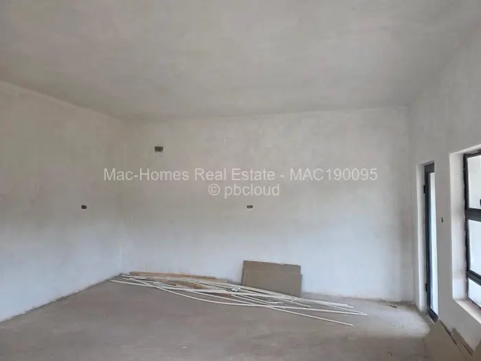 7 Bedroom House for Sale in Borrowdale West, Harare