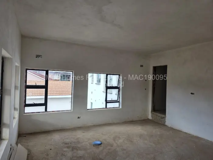 7 Bedroom House for Sale in Borrowdale West, Harare