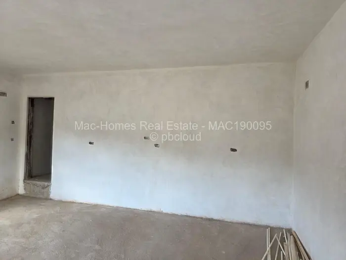 7 Bedroom House for Sale in Borrowdale West, Harare