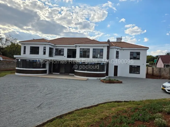 7 Bedroom House for Sale in Borrowdale West, Harare