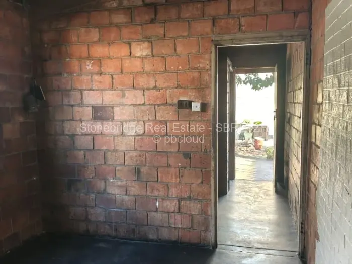 2 Bedroom House to Rent in Emakhandeni, Bulawayo