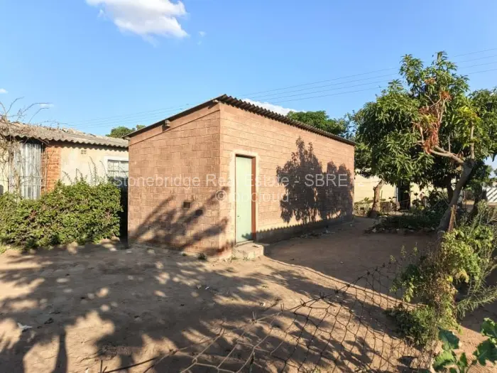2 Bedroom House to Rent in Emakhandeni, Bulawayo