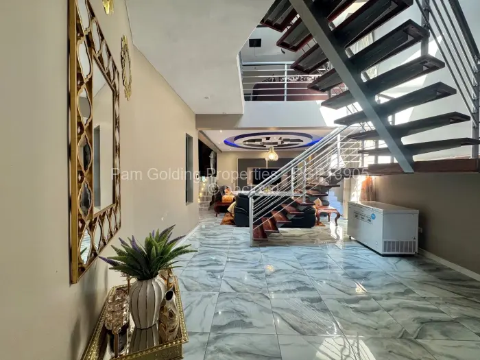 6 Bedroom House to Rent in Rolf Valley, Harare