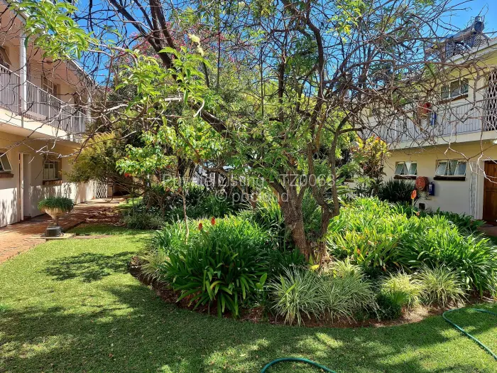 Flat/Apartment to Rent in Emerald Hill, Harare